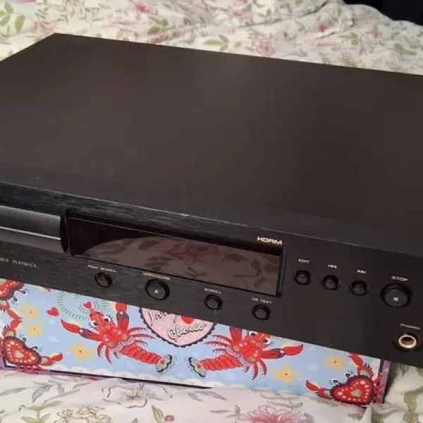 Marantz CD6000 OSE CD player