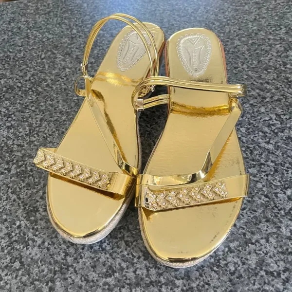 Ladies sandals