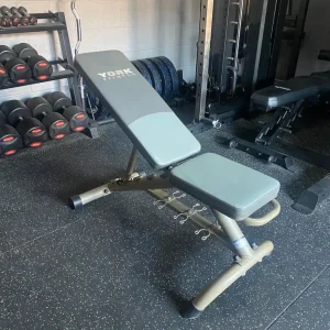 York heavy duty adjustable weight bench. Flat, incline, decline & 90 degrees - Image 2
