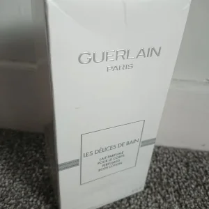Guerlain Les Delices de Bain Body Lotion 200ml