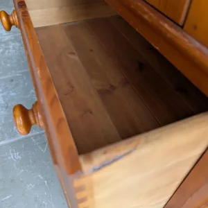 Solid pine single wardrobe with drawer - Image 4