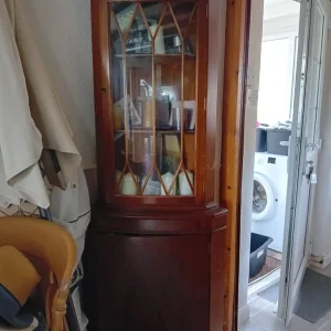 Wooden corner unit