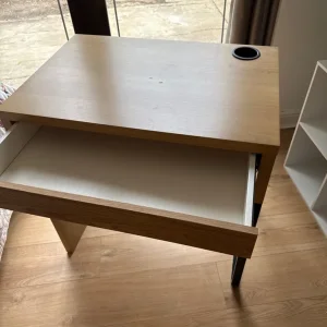 Desk and chair - Image 2