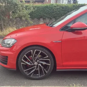 Volkswagen Golf Hatchback 2014 Manual 1.6L 5-door - Image 4