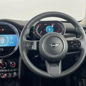 2023 MINI Cooper Classic 1.5 Premium 5-door Hatchback - Image 5