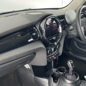 2023 MINI Cooper Classic 1.5 Premium 5-door Hatchback - Image 7