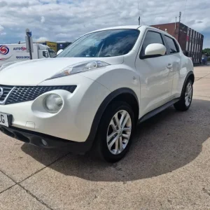 2012 Nissan Juke 1.6 Tekna 5dr Hatchback Petrol Manual - Image 2