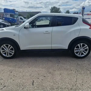 2012 Nissan Juke 1.6 Tekna 5dr Hatchback Petrol Manual - Image 5