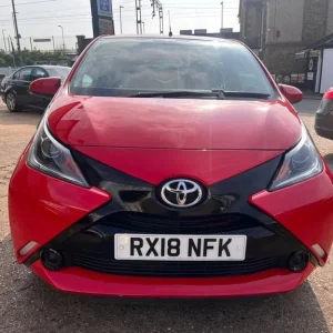 2018 Toyota Aygo 1.0 VVT-i x-play Euro 6 5-door hatchback - Image 2