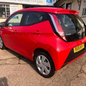 2018 Toyota Aygo 1.0 VVT-i x-play Euro 6 5-door hatchback - Image 4