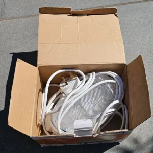 Kampa Bulkhead Style Light 6m Cable with Switch - Image 3