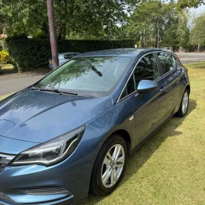 Vauxhall Astra 2016 Hatchback Manual 5-door - Image 2