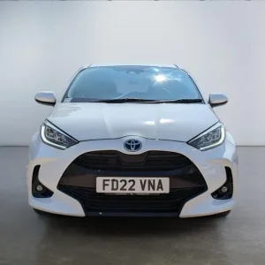 2022 Toyota Yaris 1.5 VVT-h Hybrid Hatchback - Image 3