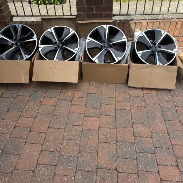 CUPRA FORMENTER 18in GENUINE ALLOY WHEELS