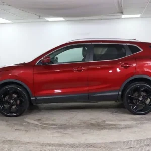 2018 Nissan Qashqai 1.2 DIG-T Tekna 5-door SUV - Image 8