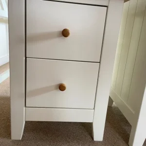 Bedroom Furniture Chest of Draws, Bedside Cabinet & Headboard - Image 3