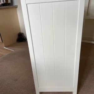Bedroom Furniture Chest of Draws, Bedside Cabinet & Headboard - Image 6