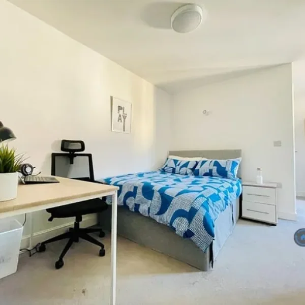 Studio flat in Stmary Place, Rotherham, South Yorkshire (#2583422)