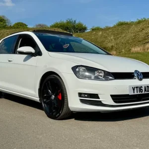 2016 Volkswagen Golf 1.6 TDI BlueMotion Tech GT Edition Diesel Manual - Image 6