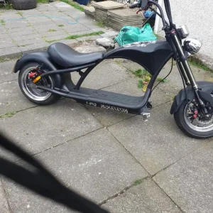Electric chopper bike road legal