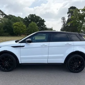 2014 Land Rover Range Rover Evoque SD4 DYNAMIC Estate with Pan Roof - Image 8