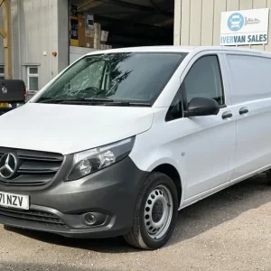 2021 Mercedes-Benz Vito 2.0 CDI Progressive G-Tronic RWD 5-door panel van - Image 4