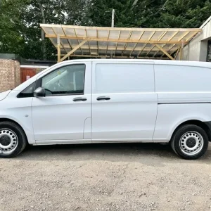 2021 Mercedes-Benz Vito 2.0 CDI Progressive G-Tronic RWD 5-door panel van - Image 8