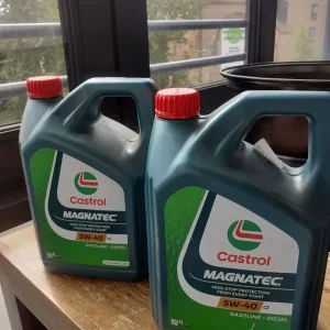 Castrol Magnatec 4L Diesel Oil 5W-40 C3 - Image 4
