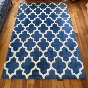 Wool blend medium size rug