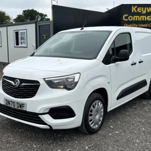 2020 Vauxhall Combo 1.6 Turbo D 2300 Sportive Panel Van Diesel Manual - Image 5