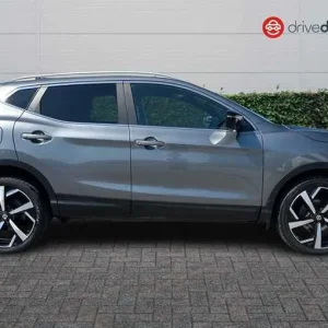 2018 Nissan Qashqai 1.3 DIG-T Tekna+ SUV - Image 2