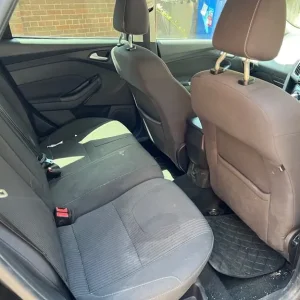 Ford Focus 1.6 Automatic Estate - Image 6