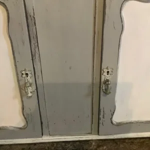 Vanity/dresser with mirror - Image 3