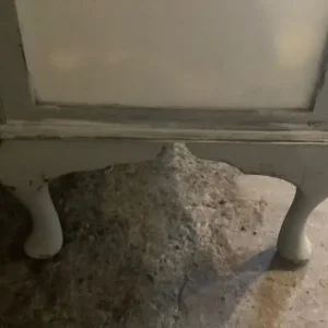 Vanity/dresser with mirror - Image 5