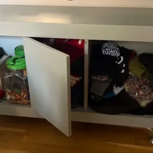 Grey storage unit, open and closed shelves, chrome legs - Image 2