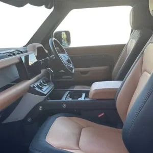 2023 Land Rover Defender 3.0 D250 X-Dynamic HSE 90 3dr Auto SUV Diesel Automatic - Image 3