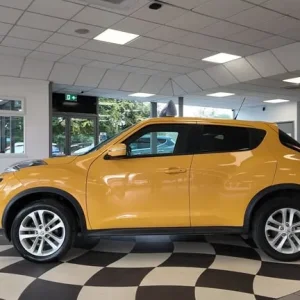 2016 Nissan Juke 1.5 dCi N-Connecta 5-door manual diesel hatchback - Image 4