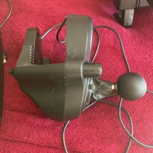 Logitech steering wheel, pedals and shifter - Image 3