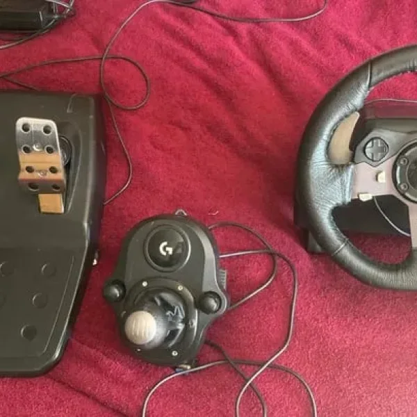 Logitech steering wheel, pedals and shifter
