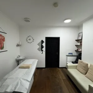 Private Treatment Room - Image 3
