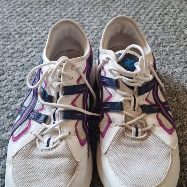 Asics Gel Trainers UK size 10