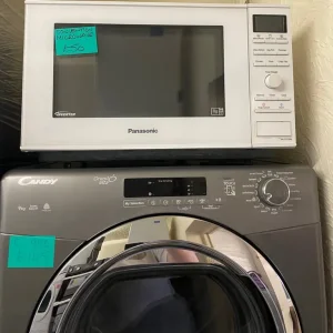 WHITE PANASONIC CONVENTION MICROWAVE