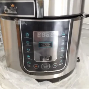 DIGITAL PRESSURE COOKER, NEVER BEEN USED - Image 3