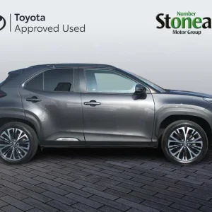 2023 Toyota Yaris Cross 1.5L Hybrid Excel 5-door SUV - Image 4