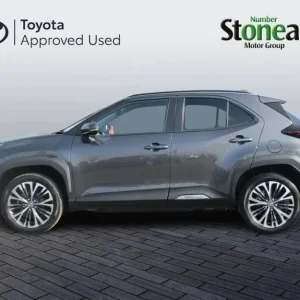 2023 Toyota Yaris Cross 1.5L Hybrid Excel 5-door SUV - Image 8