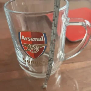 Arsenal glass mug with logo - Image 7