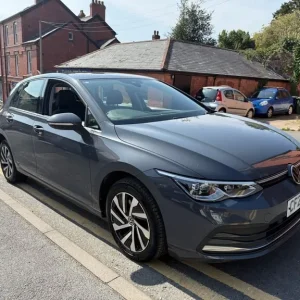 2022 Volkswagen Golf 1.4 TSI Plug-in Hybrid Hatchback - Image 4