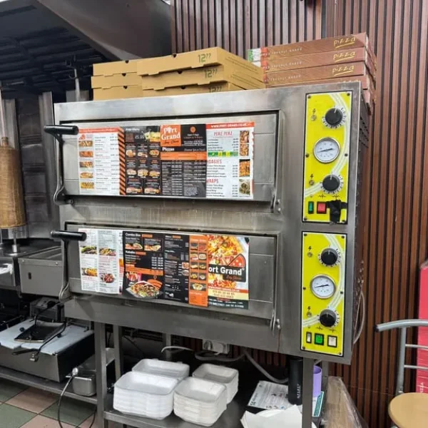 Pizza oven (large, fully working)