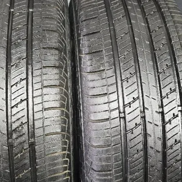225 65 16 2 x tyres Kumho Solus KH14