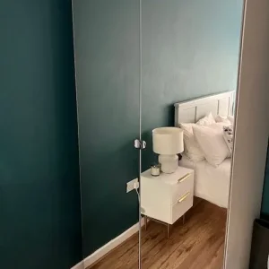 Wardrobe with mirrors and two drawers (1m x 2m)